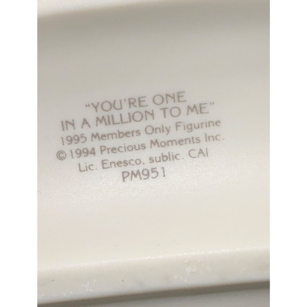Precious Moments 1985 “You’re One In A Million To Me” Porcelain 5” Figurine - Picture 6 of 6